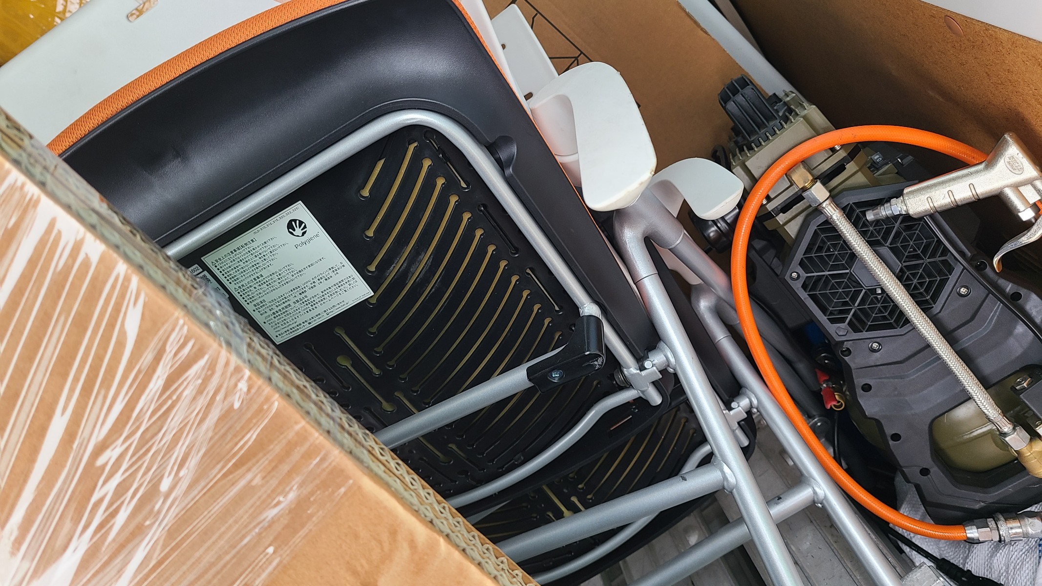 展示会荷物の積込完了