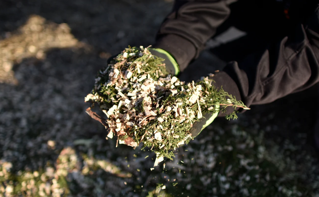 小型エンジン式　粉砕機　