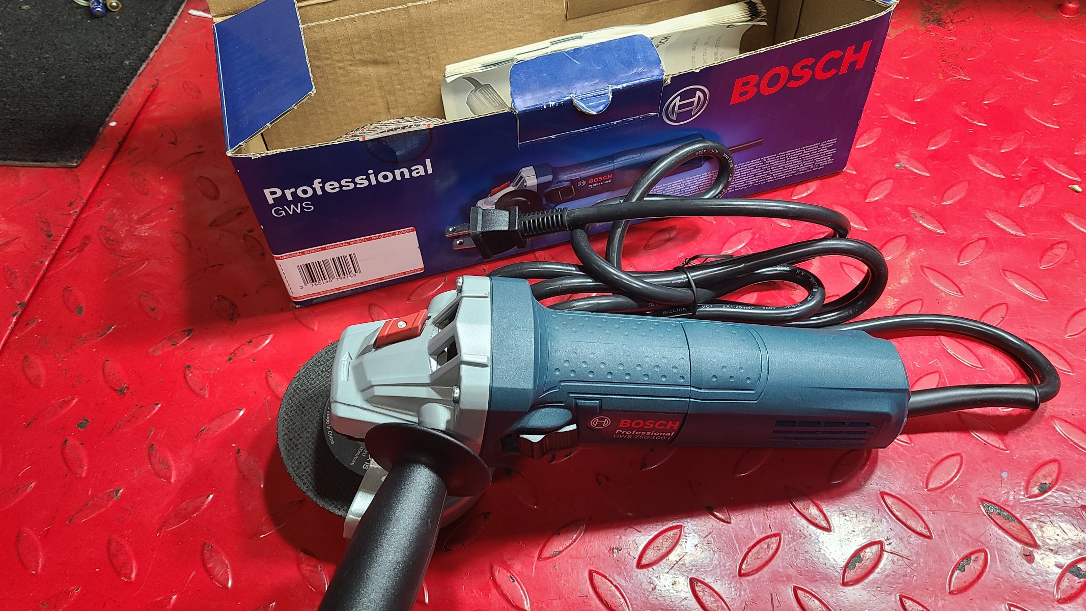 ディスクグラインダー　コード式