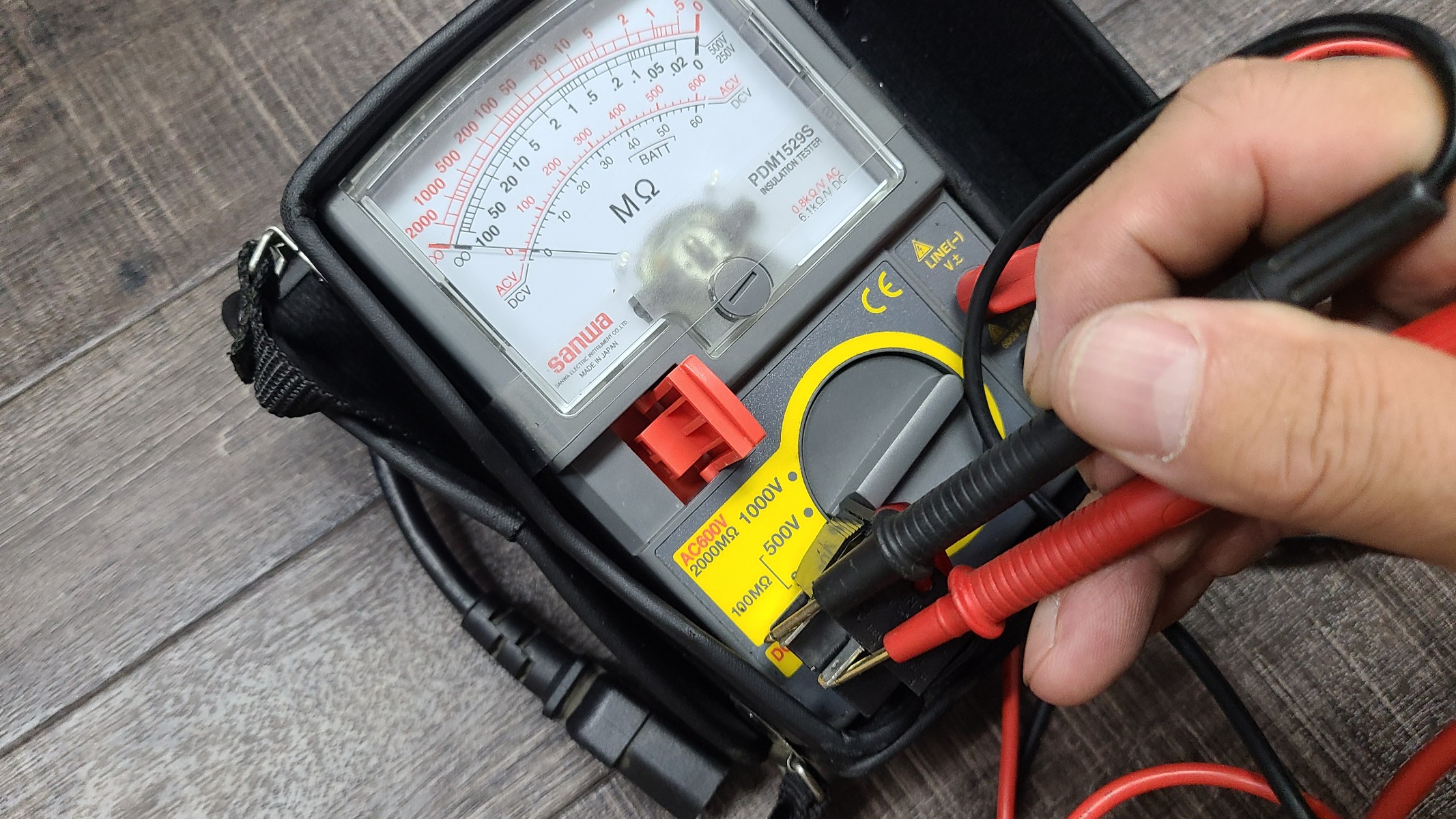 見えない電気の確認