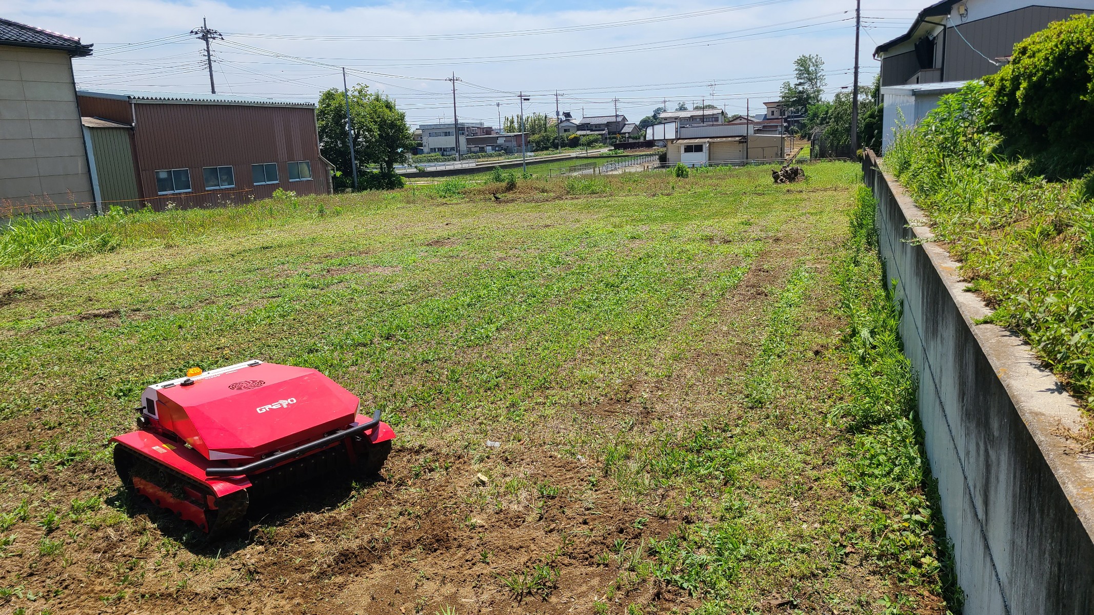 ラジコン草刈機